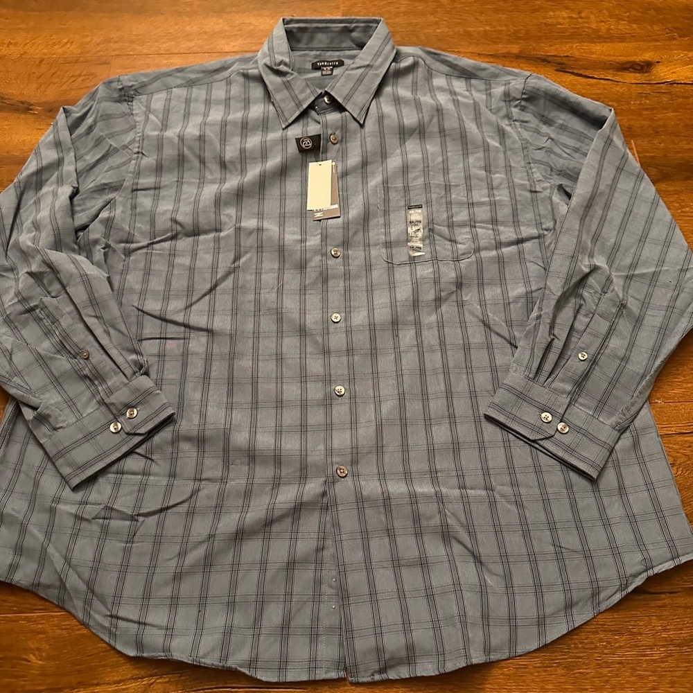 Van Heusen Dress Shirt Long Sleeve 2XL 18-18.5 Regular Fit  New Button Down